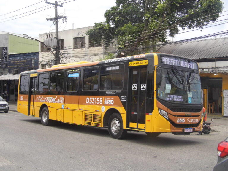 SOU Rio de Janeiro apresenta nova frota com a nova pintura padronizada em cerimônia com a Prefeitura do Rio